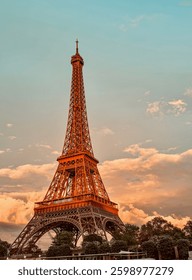 Sunset at the Eiffel Tower, Paris.