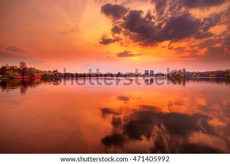Sunset in Herastrau Park - colorful reflection