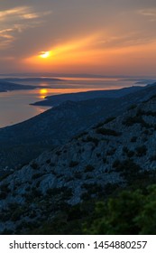 The sunset is high in the mountains