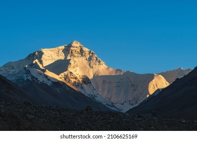 Sunset Mount Everest Stock Photo 2106625169 | Shutterstock