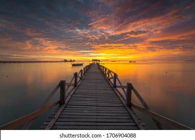 289,682 Bridge beach Images, Stock Photos & Vectors | Shutterstock