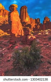 Sunset On The Fisher Towers Recreation Trail Area, A Popular BLM Area For Camping, Hiking, Rock Climbing, And BASE Jumping On The Colorado River Near Moab, Utah, United States.