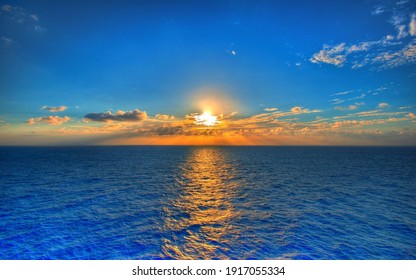 Coucher De Soleil Mer Images Stock Photos Vectors Shutterstock