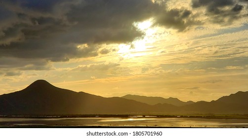 Sunset On Lake In San Jacinto Valley