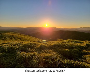 Sunset On The Tassajara Hills In San Ramon, California