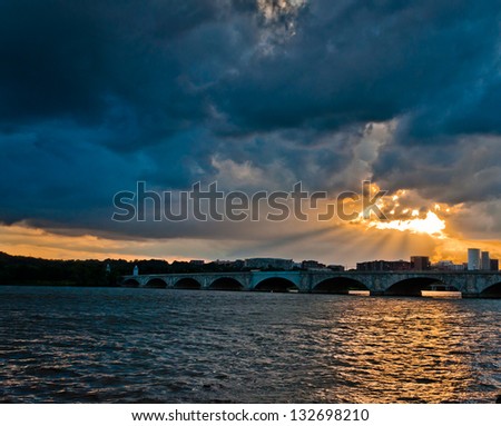 Sunset over the Arlington Memorial Bridge on the Potomac River, seen from Washington, DC