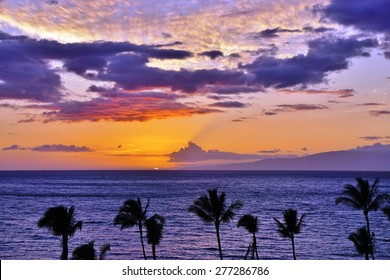 Sunset over the beach in Wailea on the West Shore of the island of Maui in Hawaii