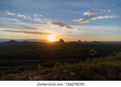 296 Glasshouse Mountains Sunset Images, Stock Photos & Vectors 