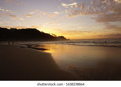 Sunset over Wategos Beach in Byron Bay - NSW