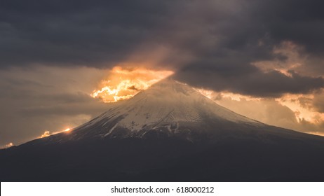 Sunset Popocatepetl Volcano Mexico Stock Photo 618000212 | Shutterstock