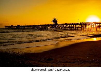 Sunset At San Clemente Pier 