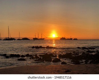 1,773 Galapagos sunset Images, Stock Photos & Vectors | Shutterstock