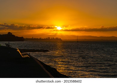 Sunset Scenery At Waitemata Harbour, Auckland New Zealand