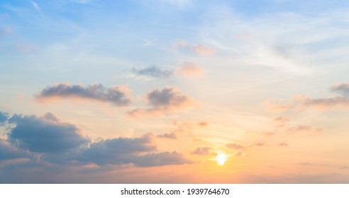 黄金 空 の画像 写真素材 ベクター画像 Shutterstock