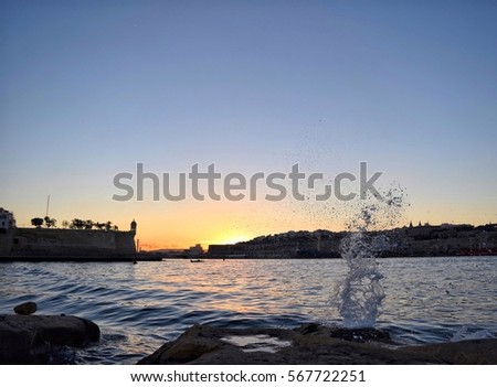 Sunset with a slpash
