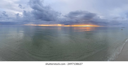 Sunset storms in the horizon!
