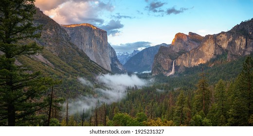 sunset at the tunnel view in yosemite national park in california in the usa - Powered by Shutterstock