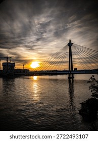 Sunset in Vienna with the U2 cable-stayed bridge.
