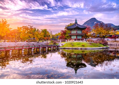 Sunset at the water pavilion in the Gyeongbokgung palace of the land in seoul,south korea.
