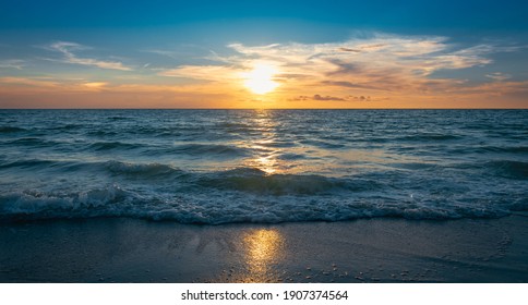 62,845 Purple Ocean Sunsets Images, Stock Photos & Vectors | Shutterstock