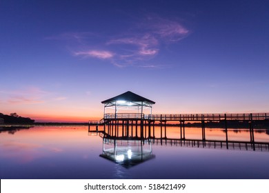 393 Bueng si fai Stock Photos, Images & Photography | Shutterstock