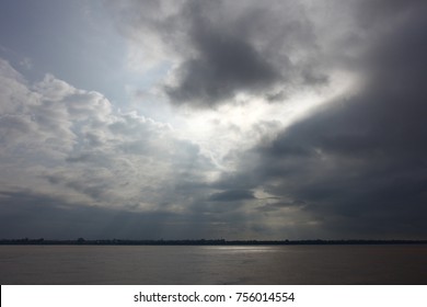 
Sunshine through the clouds It's like having a miracle in the sky.