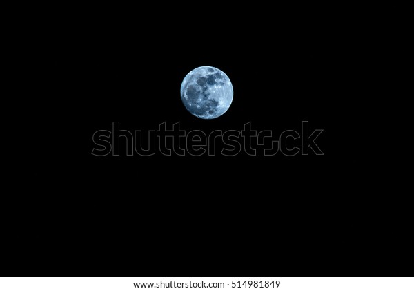 Super Moon.Super Moon isolated in the dark\
sky.Super Blue Moon.