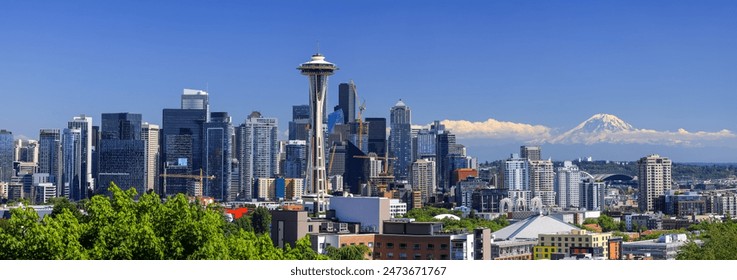 Super panoramic view of Downtown Seattle,  ranked 15th largest city in USA and one of the top 5 fastest growing cities in USA - Powered by Shutterstock