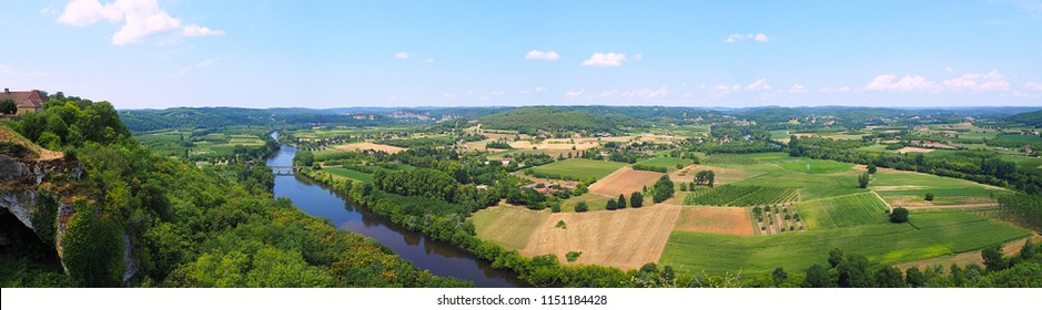 Superb Panoramic View Of The Vézère Valley From The Village Of Domme In New Aquitaine In France