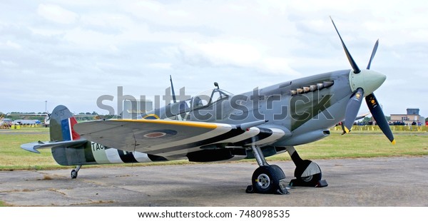 Supermarine Spitfire Stock Photo 748098535 | Shutterstock