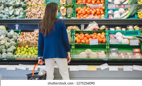 14,050 Supermarket crowd Images, Stock Photos & Vectors | Shutterstock