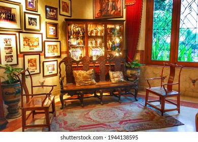 Surabaya, Indonesia - Dec 2011: House Of Sampoerna Museum Interior With Classic And Antique Wooden Furniture And Decoration. No People. 