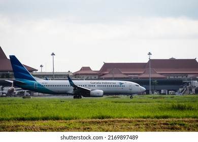 Surabaya, Indonesia - June 12, 2022: A Garuda Indonesia Airline Boeing 737-800 On The Runway Of Juanda International Airport