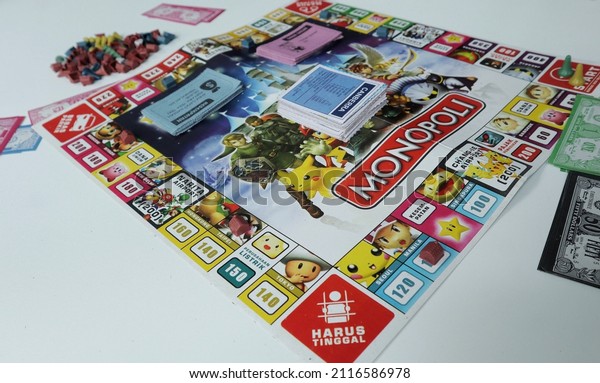 Surabaya, Indonesia. March
Wednesday 13, 2020 Released Mario Bros edition where there is a
choice of games in the form of monopoly that can be played by
several people
