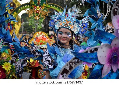 Surakarta, Jawa Tengah, Indonesia -  July 07, 2022 : Model Posing At G20 Solo Batik Carnival