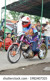 Surakarta, Jawa Tengah, Indonesia -  May 25, 2021 : The Atmosphere Of A Drag Race Race Event In Indonesia