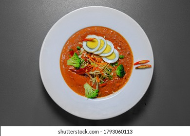 Surat Gujarat - 6 March 2019 Egg Curry  Egg Masala - Hard Boiled Eggs Cooked In Aromatic Spices And Served In A White Round Dish Overhead View