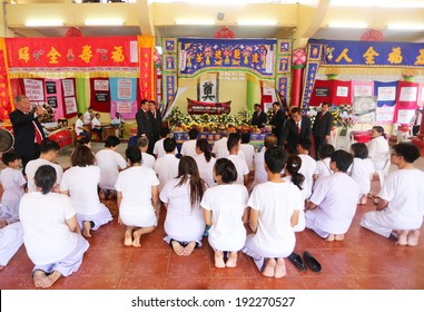 China Funeral Images Stock Photos Vectors Shutterstock