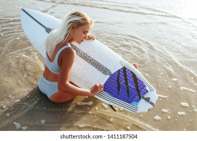 Fotos Imagenes Y Otros Productos Fotograficos De Stock Sobre Surf