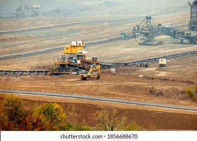 Surface Mine Raw Material Extraction Plant