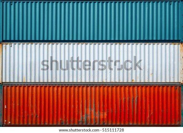 The surface texture of the sea container.Three\
containers without labels.
