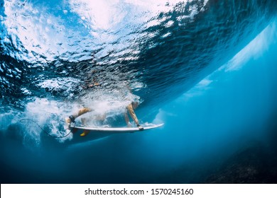 Duck Dive Images Stock Photos Vectors Shutterstock