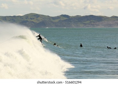 Surfing Raglan, Surf New Zealand