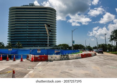 Surfside, Florida, USA - September 6, 2021: Surfside Building Place Of Collapse Closed After Searching All Ruins. One Lane Of Collins Ave Near The Site Of The Surfside Condo Collapse Reopened.