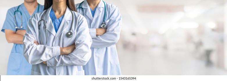 Surgeon Anesthetist Doctor Er Surgical Team Stock Photo 1543165394 ...