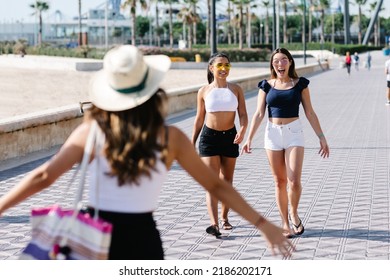 Surprise Reunion Of Three Friends At The Beach