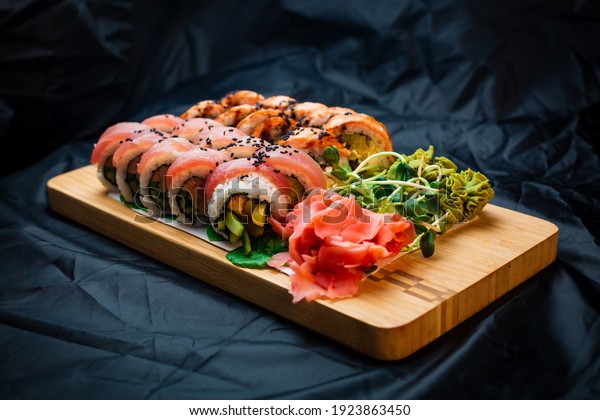 sushi sushi-roll menu \
food restaurant