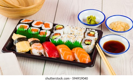 Sushi Takeaway Tray