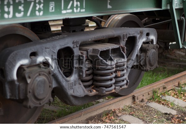 suspension railway\
car