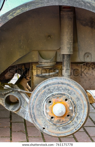 Suspension of a small car\
with drum brake